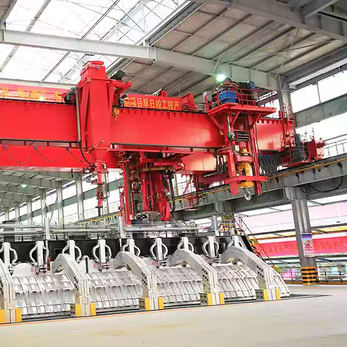 Multifunction Crane for Electrolytic Aluminum